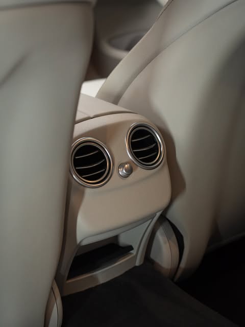 MERCEDES-BENZ C180 EXCLUSIVE - Imagem 17