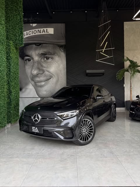 MERCEDES-BENZ GLC 300 2.0 MHEV AMG LINE COUPÉ - Imagem 1