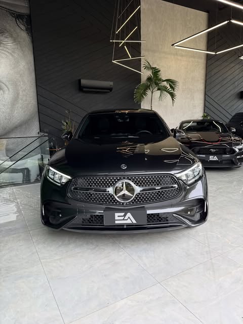 MERCEDES-BENZ GLC 300 2.0 MHEV AMG LINE COUPÉ - Imagem 2