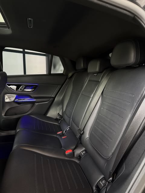 MERCEDES-BENZ GLC 300 2.0 MHEV AMG LINE COUPÉ - Imagem 8