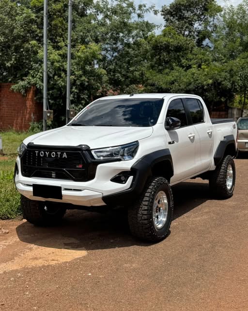 TOYOTA HILUX SRV - Imagem 5