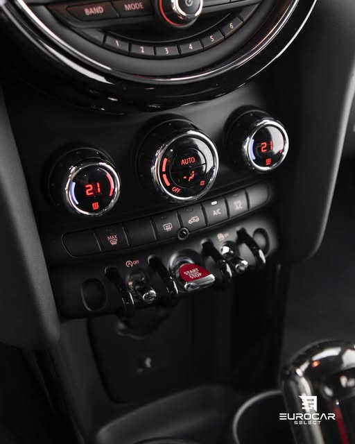 MINI JOHN COOPER WORKS GP3 - Imagem 9