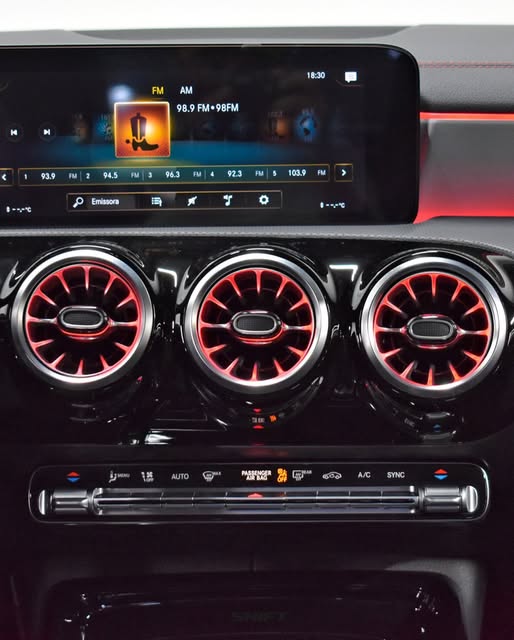 MERCEDES-BENZ CLA-35 AMG - Imagem 8