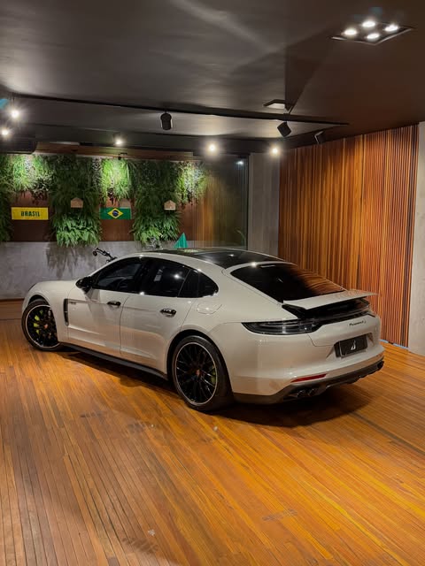 PORSCHE PANAMERA PLATINIUM EDITION 4 E-HYBRID - Imagem 4