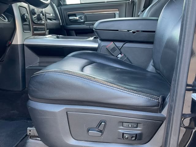 RAM 2500 LARAMIE - Imagem 10