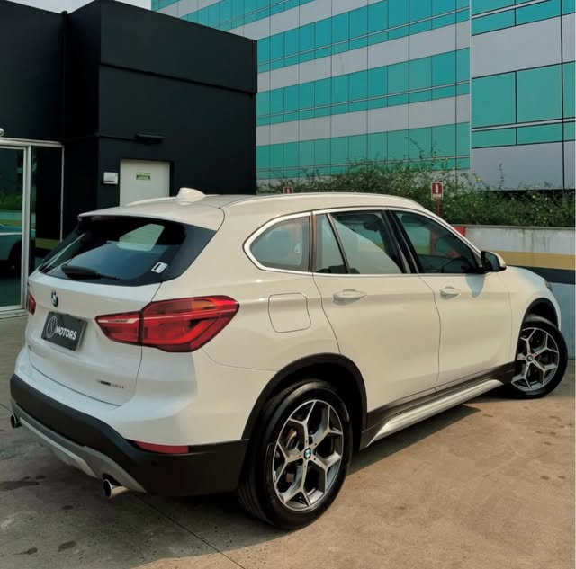 BMW X1 SDRIVE 20I - Imagem 8