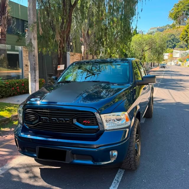 RAM CLASSIC LARAMIE - Imagem 3