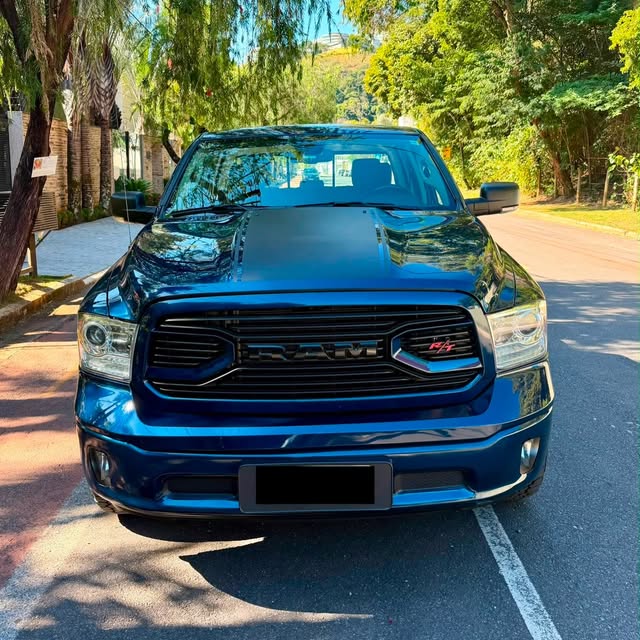 RAM CLASSIC LARAMIE - Imagem 4