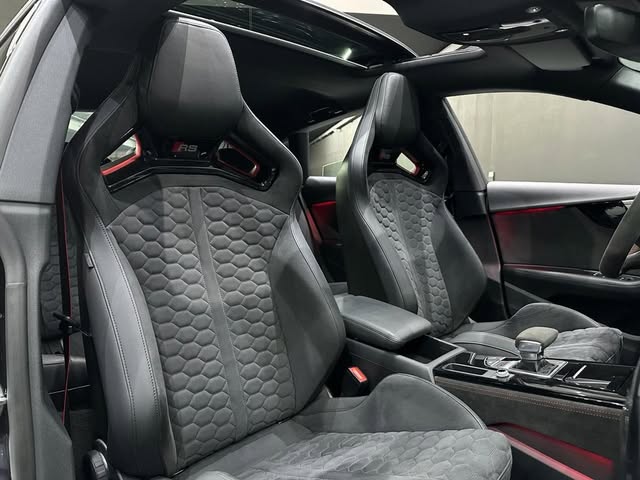 AUDI RS5 COMPETITION PLUS - Imagem 7