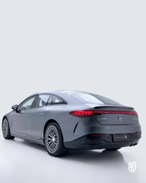 MERCEDES-BENZ EQS 53 AMG - Imagem 2
