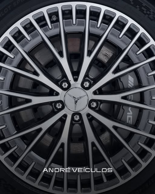 MERCEDES-BENZ EQS 53 AMG - Imagem 10