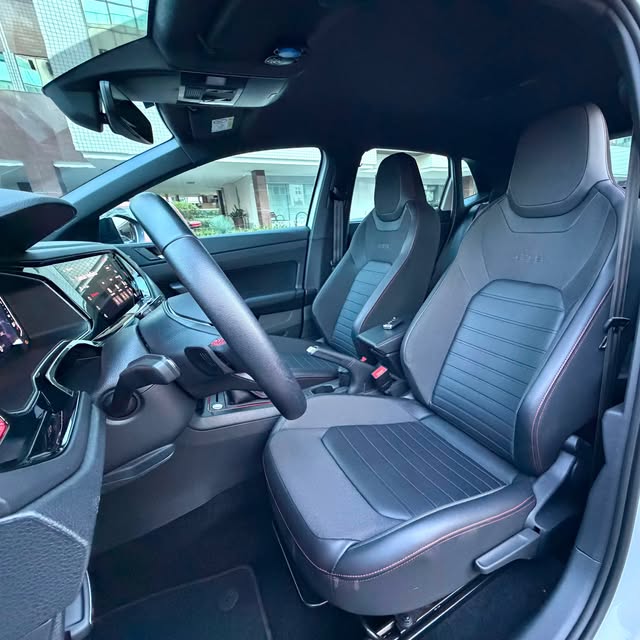 VOLKSWAGEN POLO GTS - Imagem 9