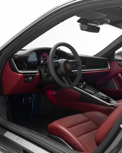PORSCHE 911 TURBO S - Imagem 3