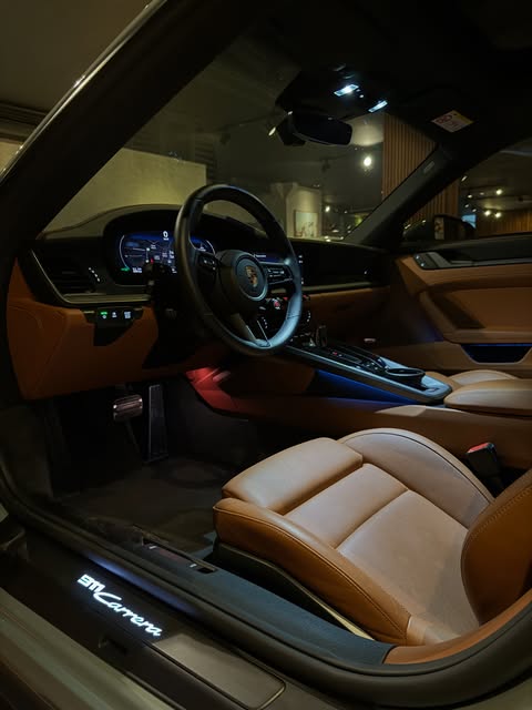 PORSCHE 911 CARRERA - Imagem 12