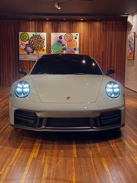 PORSCHE 911 CARRERA - Imagem 7