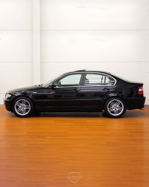 BMW 330I - Imagem 2