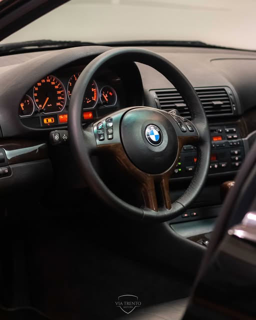 BMW 330I - Imagem 7