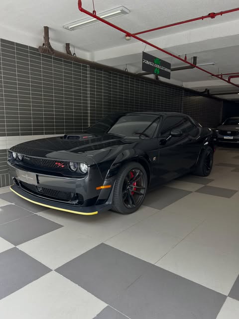 DODGE CHALLENGER R/T 6.4 HEMI SCATPACK - Imagem 1