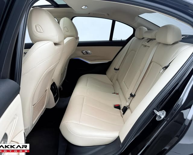 BMW 320I SPORT GP - Imagem 10