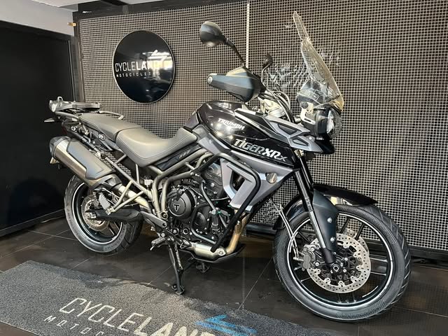 TRIUMPH 800 XRX - Imagem 2