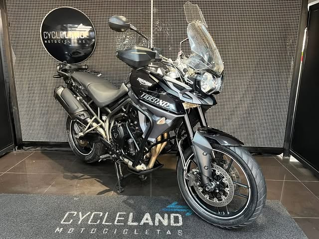TRIUMPH 800 XRX - Imagem 5