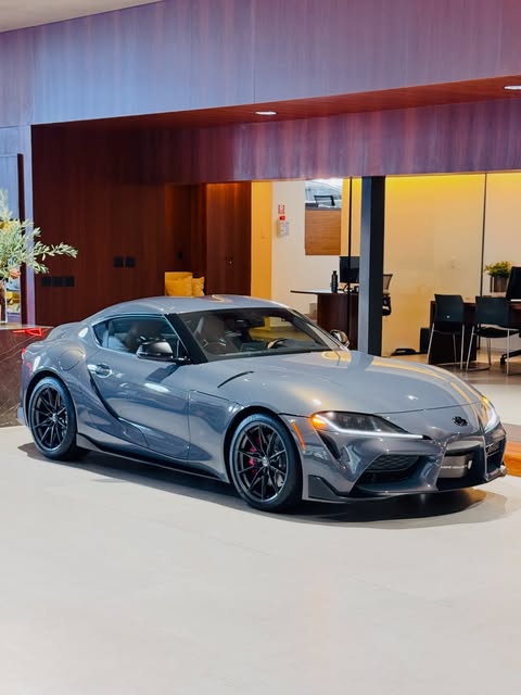 TOYOTA SUPRA - Imagem 1