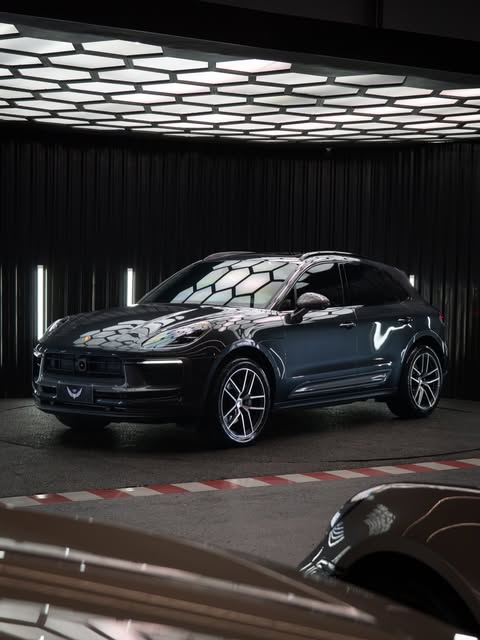 PORSCHE MACAN T - Imagem 1