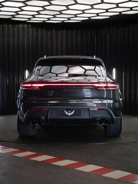 PORSCHE MACAN T - Imagem 15