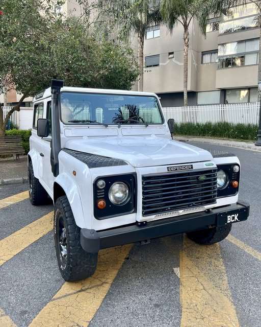 LAND ROVER DEFENDER - Imagem 7
