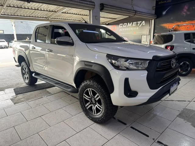 TOYOTA HILUX SR - Imagem 1