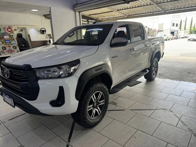 TOYOTA HILUX SR - Imagem 2