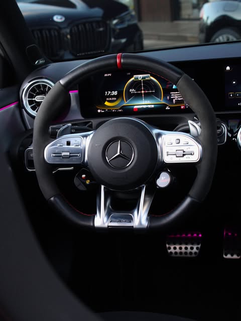 MERCEDES-BENZ A45 S AMG 4MATIC+ - Imagem 4