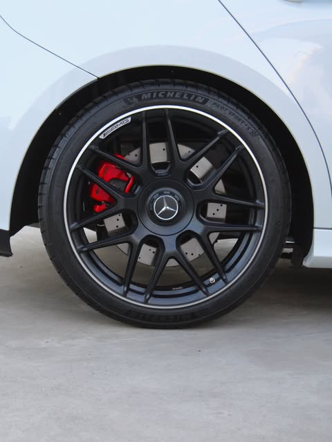 MERCEDES-BENZ A45 S AMG 4MATIC+ - Imagem 7