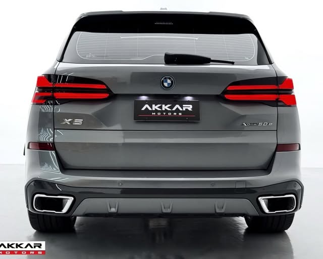 BMW X5 XDRIVE50E M SPORT - Imagem 3