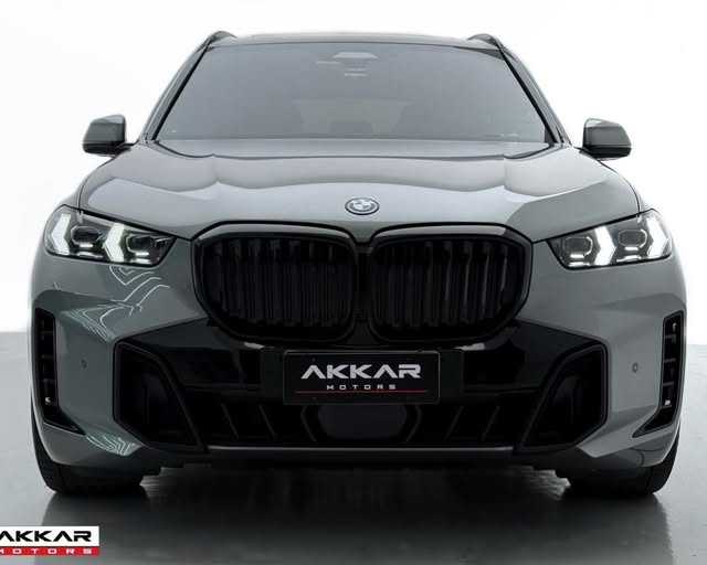 BMW X5 XDRIVE50E M SPORT - Imagem 4