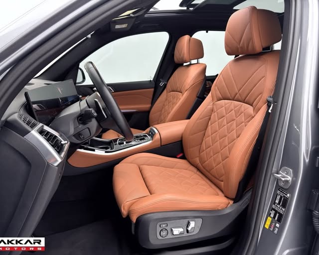 BMW X5 XDRIVE50E M SPORT - Imagem 6