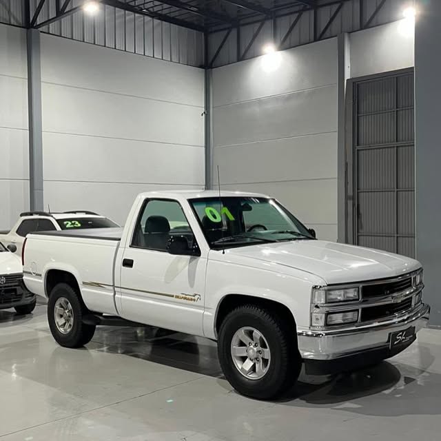 CHEVROLET SILVERADO - Imagem 1