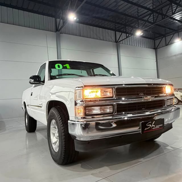 CHEVROLET SILVERADO - Imagem 8
