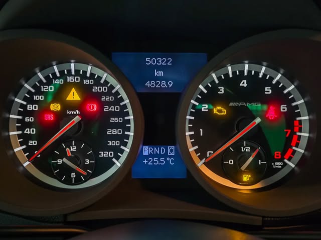 MERCEDES-BENZ SLK 55 AMG - Imagem 11