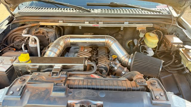 FORD F-250 XLT-L - Imagem 13