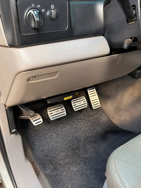 FORD F-250 XLT-L - Imagem 19