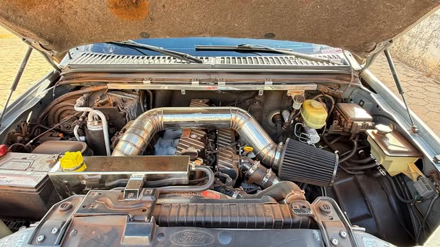 FORD F-250 XLT-L - Imagem 8