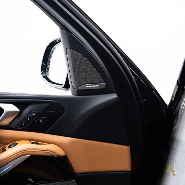 BMW X5 50E M SPORT - Imagem 12