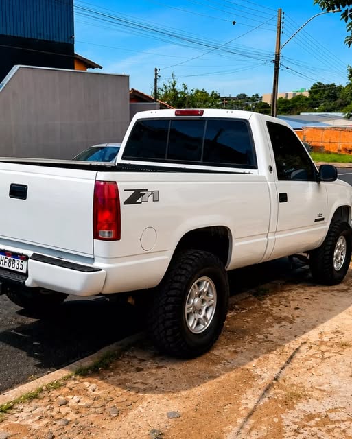 CHEVROLET SILVERADO - Imagem 3