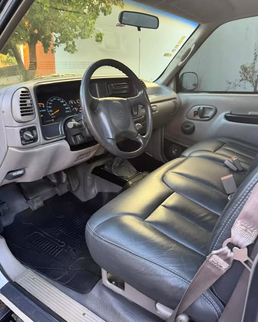 CHEVROLET SILVERADO - Imagem 4
