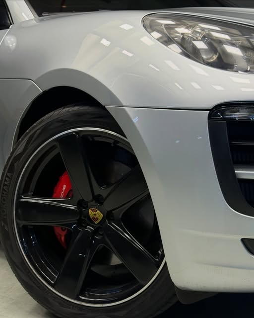 PORSCHE MACAN GTS - Imagem 11