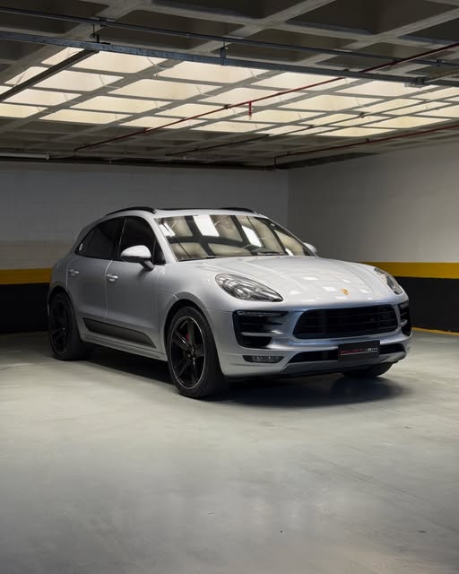 PORSCHE MACAN GTS - Imagem 17