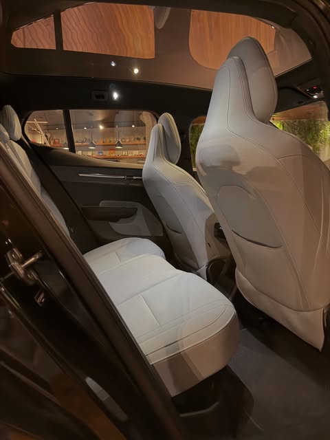 VOLVO EX30 - Imagem 12