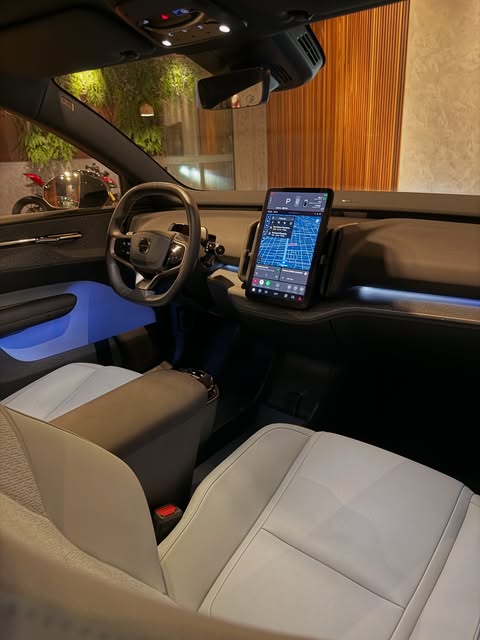 VOLVO EX30 - Imagem 13
