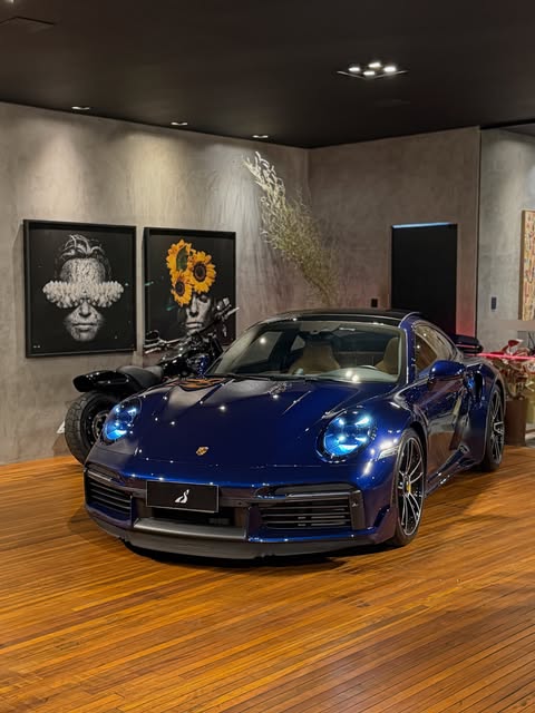 PORSCHE 911 TURBO S - Imagem 1